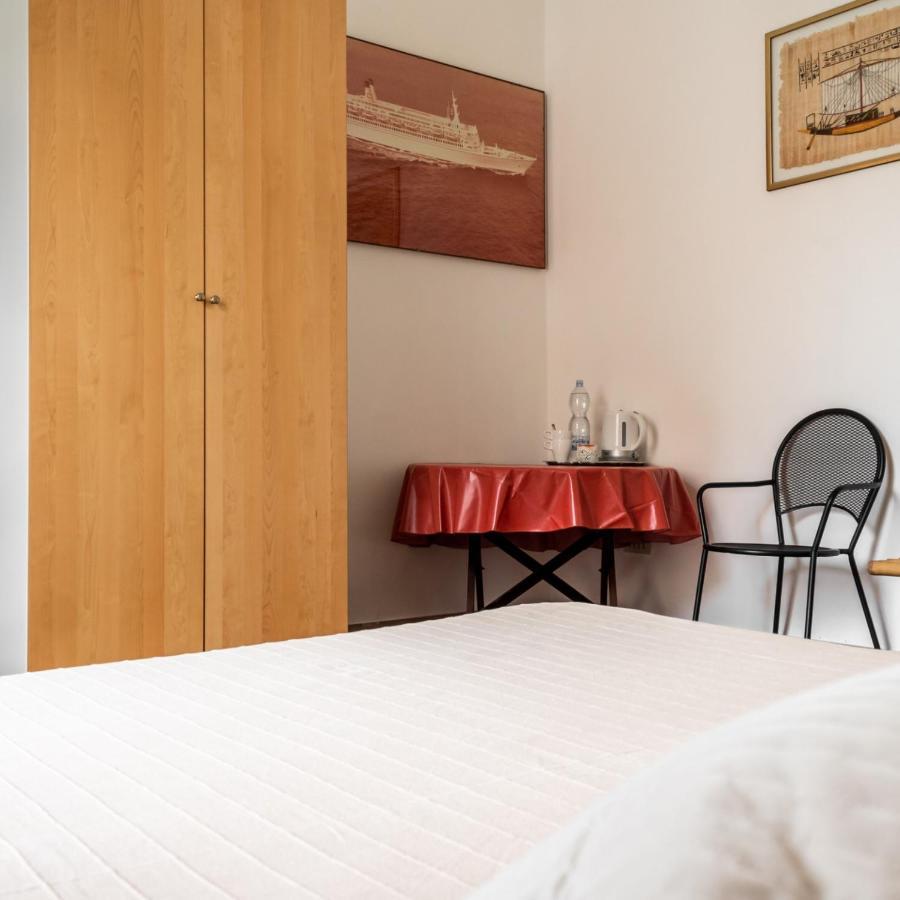 Arena Alfieri Couette-café Livourne
